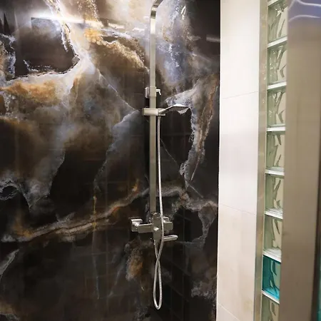 Point Апартаменты *